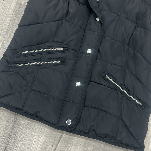 Women’s Guess Winter Vest Size M - Picture 3 of 7